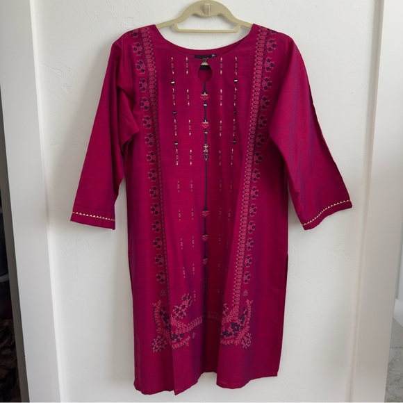 Pryda NWOT Kurta Tunic Top Pink Embroidered Fits like M - Picture 3 of 11
